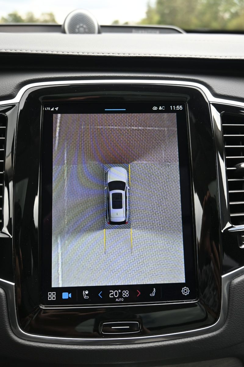 Fahrzeugabbildung Volvo XC90 T8 Ultimate Bright PHEV *AHK*MASS*B&W*LUFT*