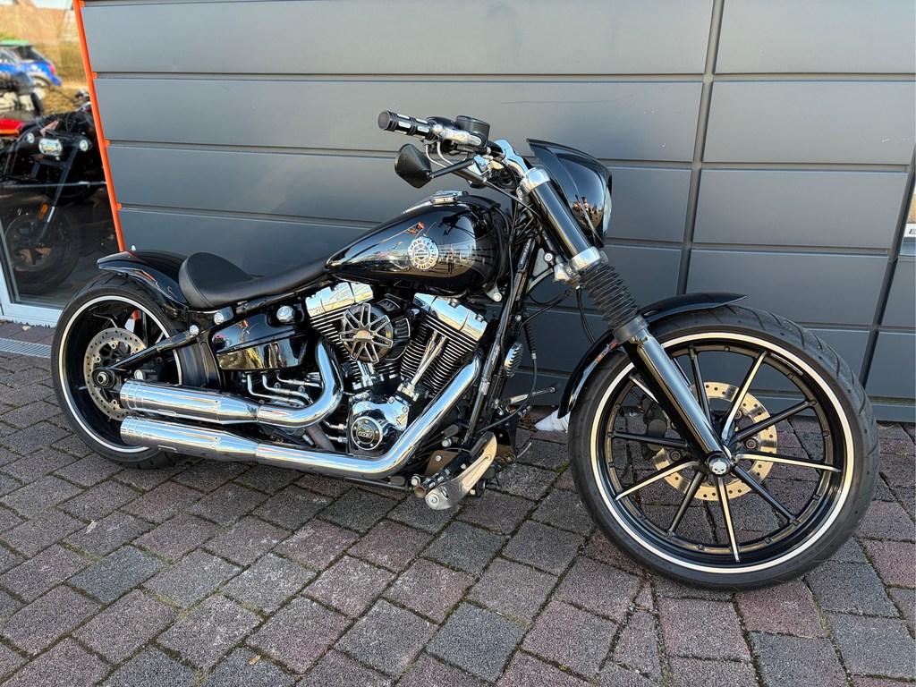 Harley-Davidson Softail Breakout 103 Jekill & Hyde