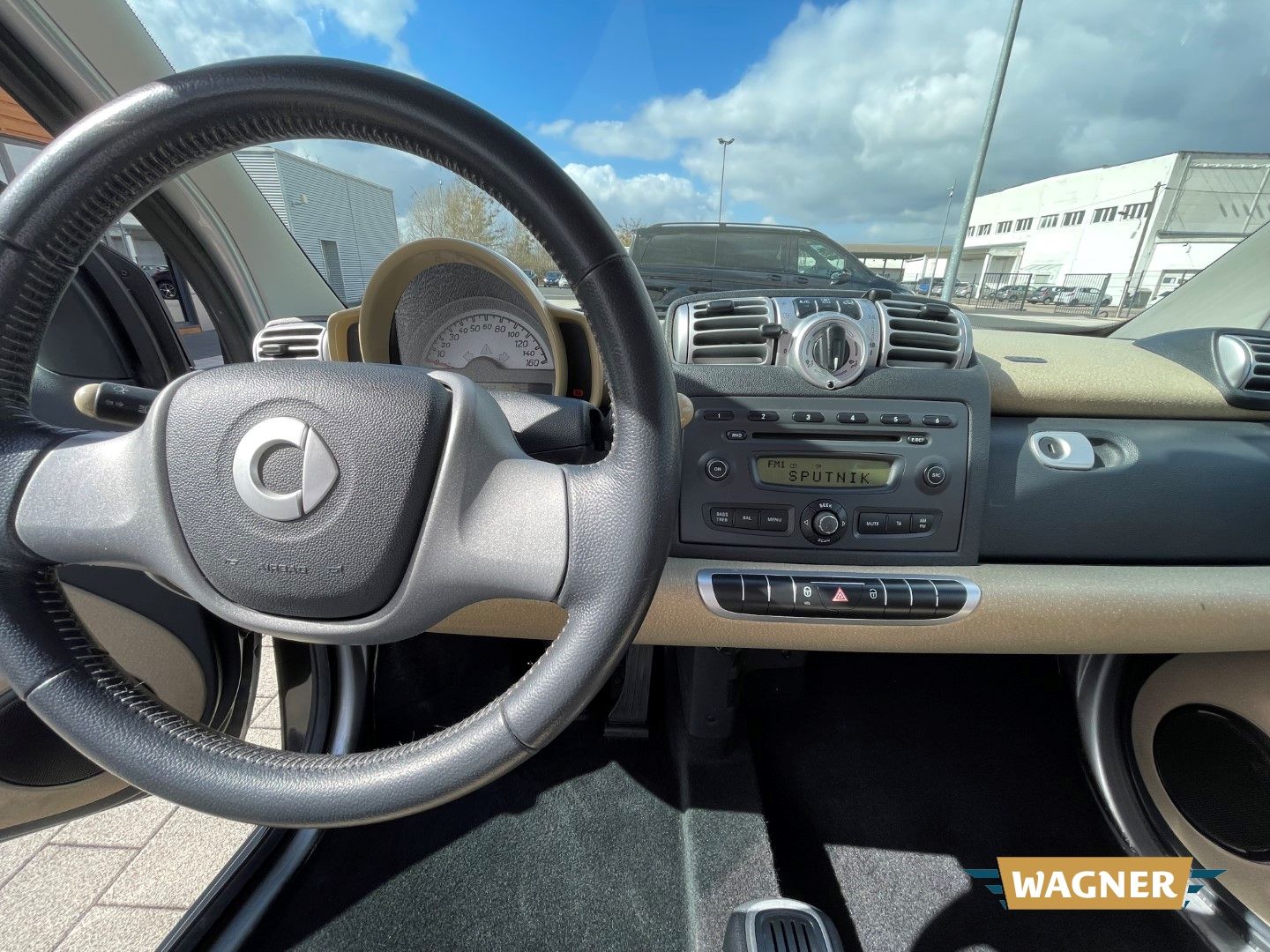 Fahrzeugabbildung Smart fortwo Passion  Klimaanlage TÜV 06/2027