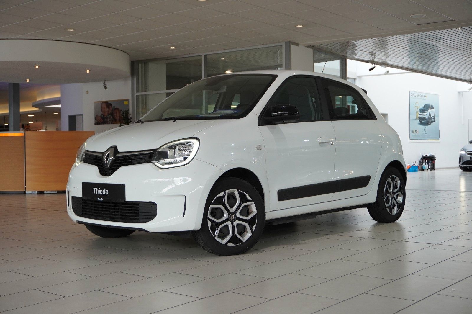 Fahrzeugabbildung Renault Twingo Equilibre Electric 22KWH NAVI/LED/DAB+