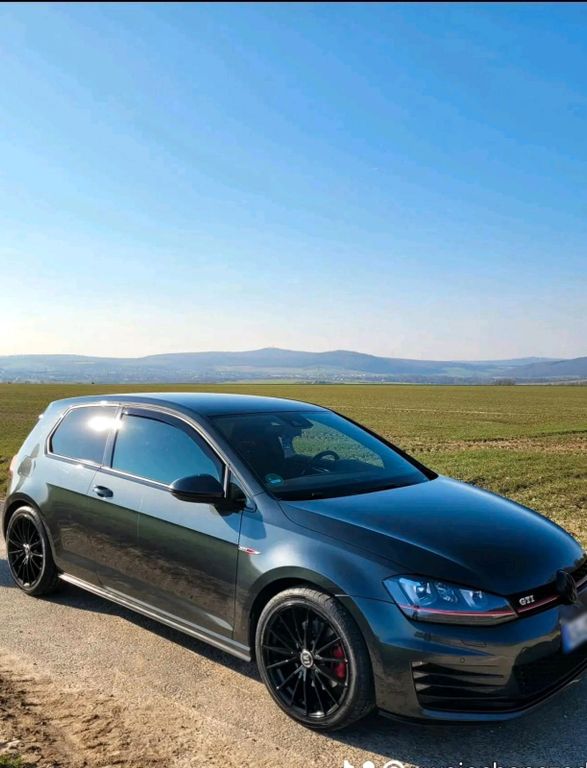 Image of Volkswagen Golf