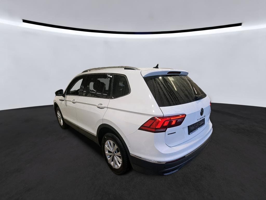 Fahrzeugabbildung Volkswagen Tiguan Allspace Life TDI *Standhzg*Navi*Cam*LED*
