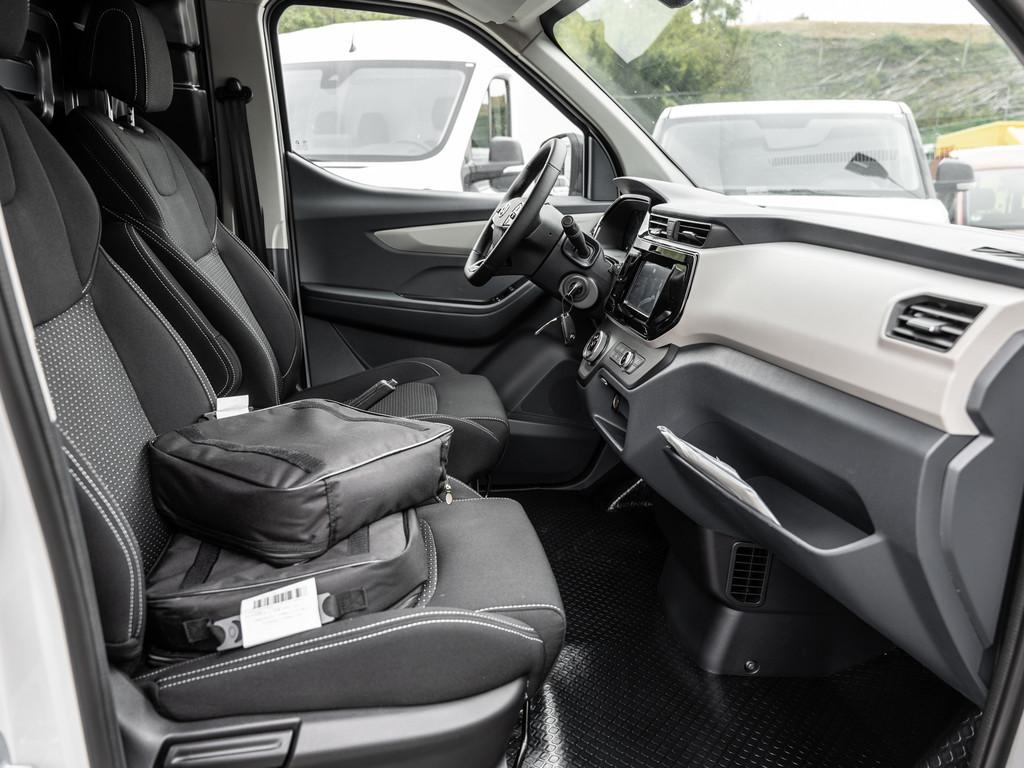 Maxus eDELIVER 3 PAN VAN ELEC 50 Aut. FWD SWB