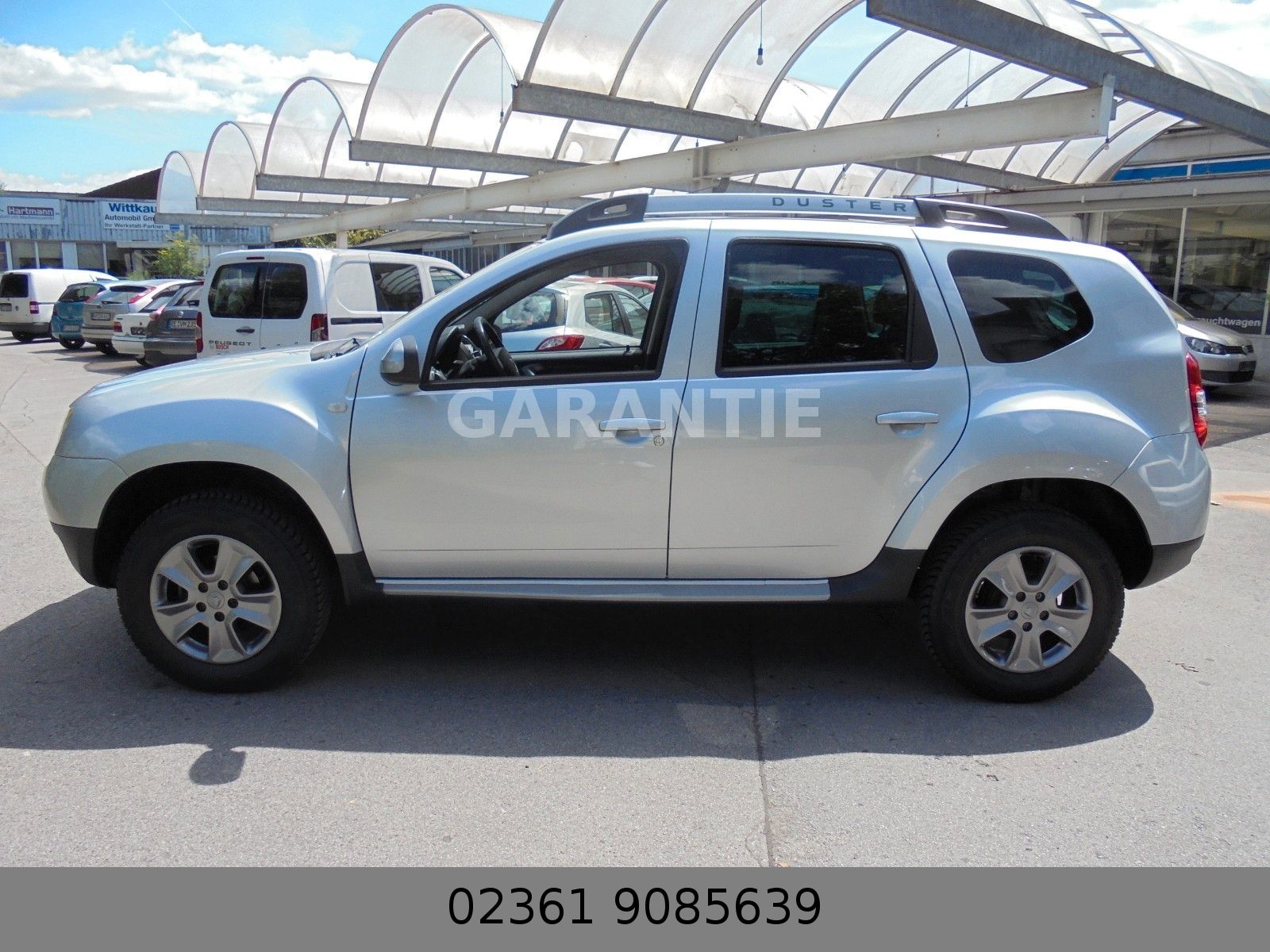 Fahrzeugabbildung Dacia Duster 1.6 Celebration 4x2 Klima/Navi/PDC/A H K/