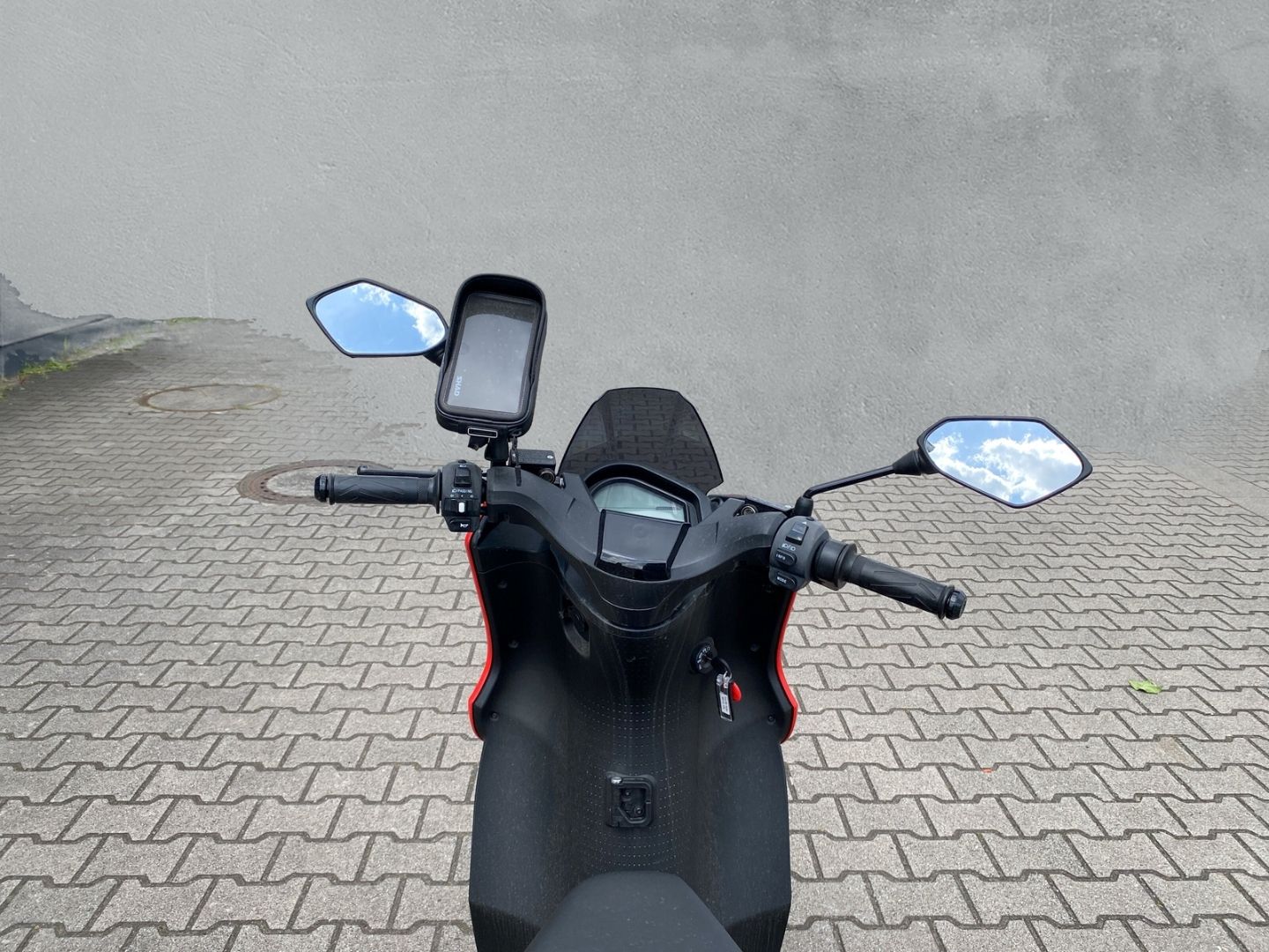 Fahrzeugabbildung Silence S01 Seat MO 125 E-SCOOTER