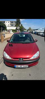 Peugeot 206 1.1l - Peugeot 206 in Frankfurt (Main)