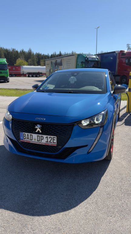 Image of Peugeot e-208