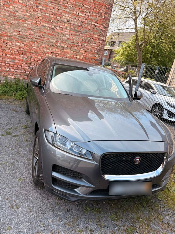 Image of Jaguar F-Pace