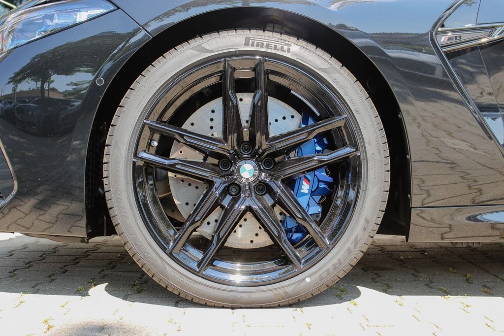 BMW M8 Competition xDrive Cabrio / LASER / M-DRIVERS BMW M8 Competition xDrive Cabrio / LASER / M-DRIVERS