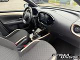 Toyota Aygo X Pulse DAB*SHZ*Spurhalteass.Tempomat*Klima - mit Benzin-Antrieb: Beige, Scheckheftgepflegt