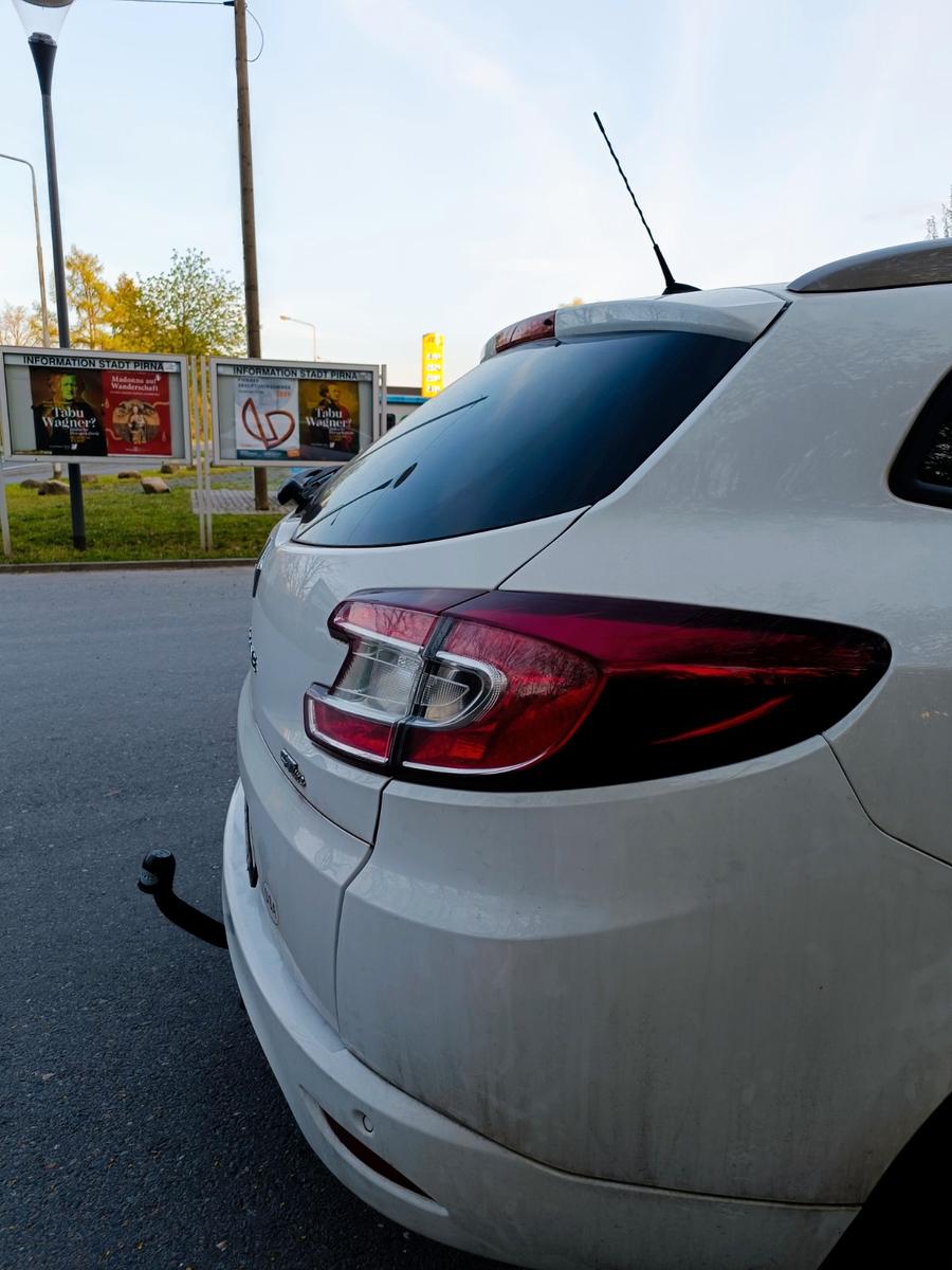 Renault Megane 2010 — photo 5
