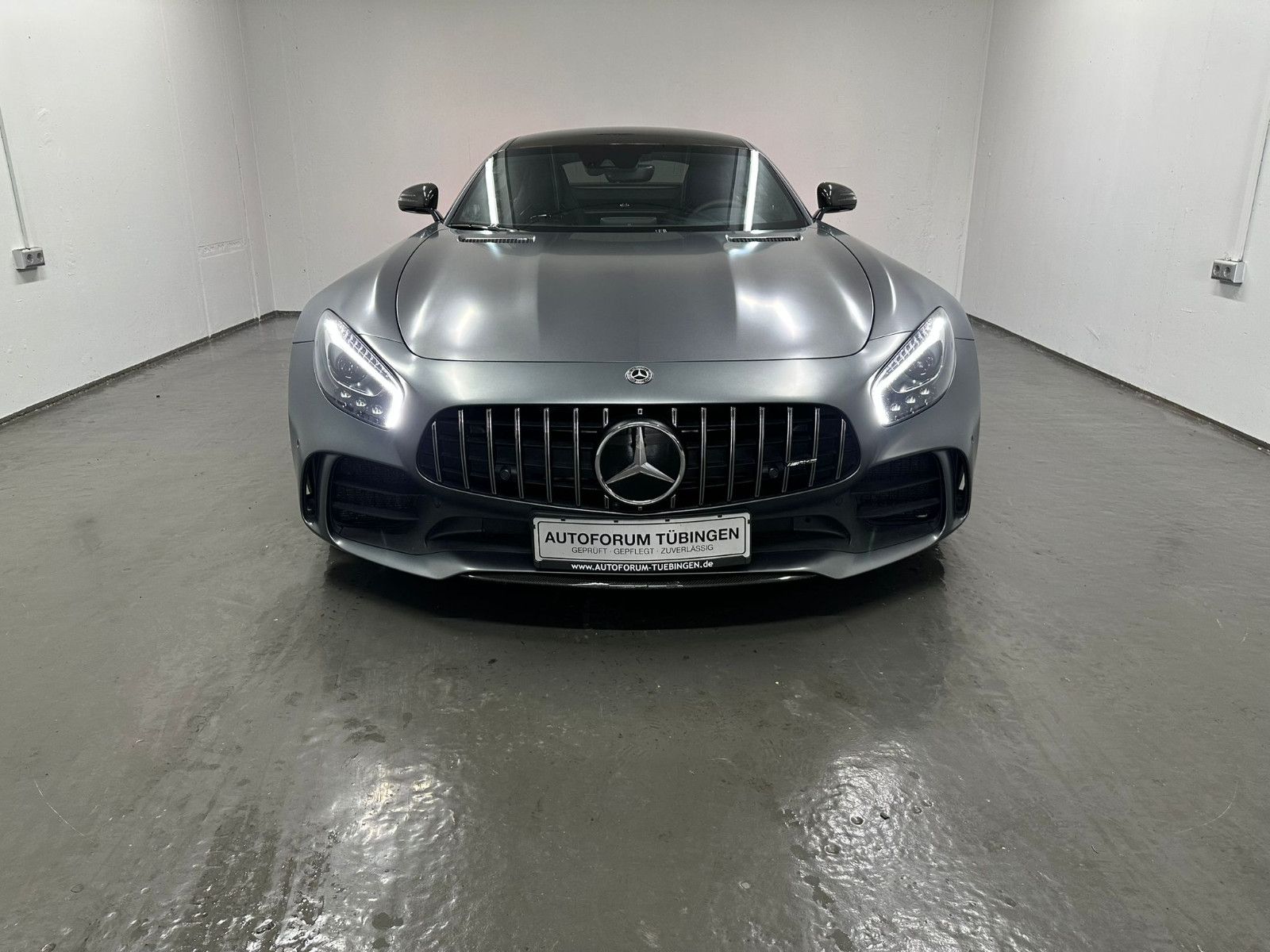 Fahrzeugabbildung Mercedes-Benz AMG GT R 4.0 V8  *KERAMIK*CARBON*PERF.-SITZ*