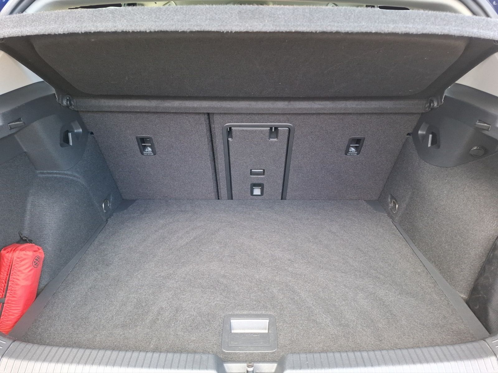 Fahrzeugabbildung Volkswagen Golf VIII TSI Style LEDplus Navi AID HUD ACC RFK