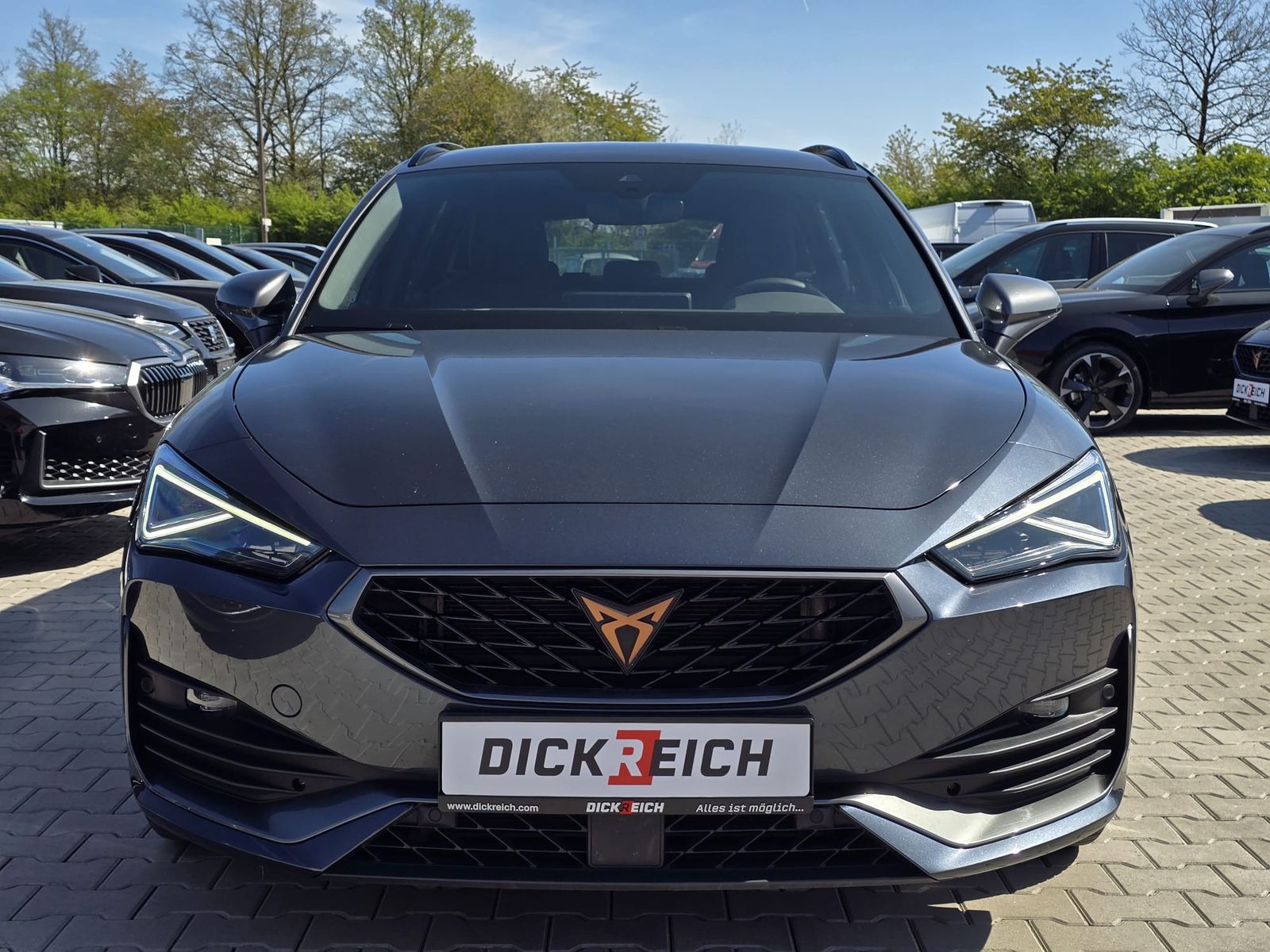 Fahrzeugabbildung CUPRA Leon 1.5 eTSI DSG MATRIX-LED*ACC*AHK*KAMERA*18"