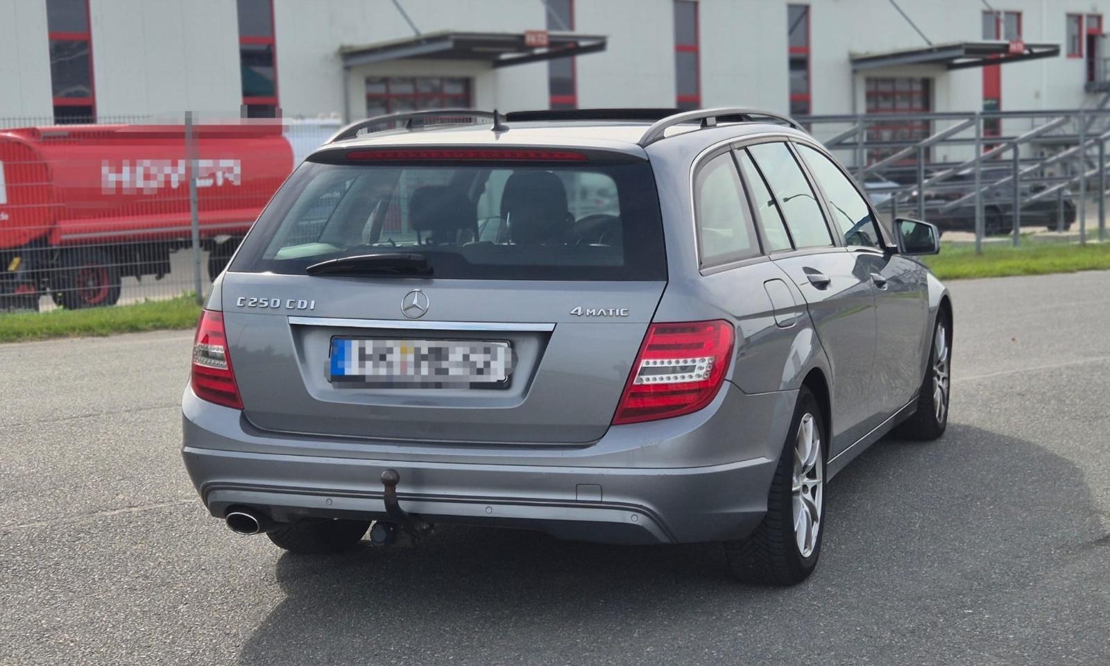 Mercedes-Benz C250 2012 — photo 5