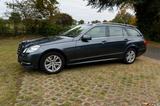 Mercedes-Benz E 300 CDI T BE AVANTGARDE Comand ILS AHK SHD - mit Diesel-Antrieb: Blau, Luftfederung