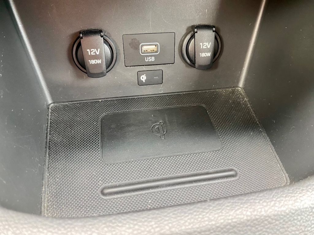 Fahrzeugabbildung Hyundai i30 1.0 AAC SHZ ALLWETTER ALU CARPLAY KAMERA