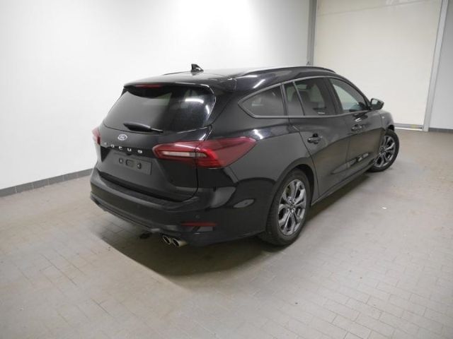 Fahrzeugabbildung Ford Focus Turnier ST-Line X 1.5 EcoBlue EU6e
