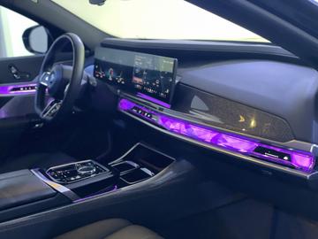 2022 BMW I7 — миниатюра 14
