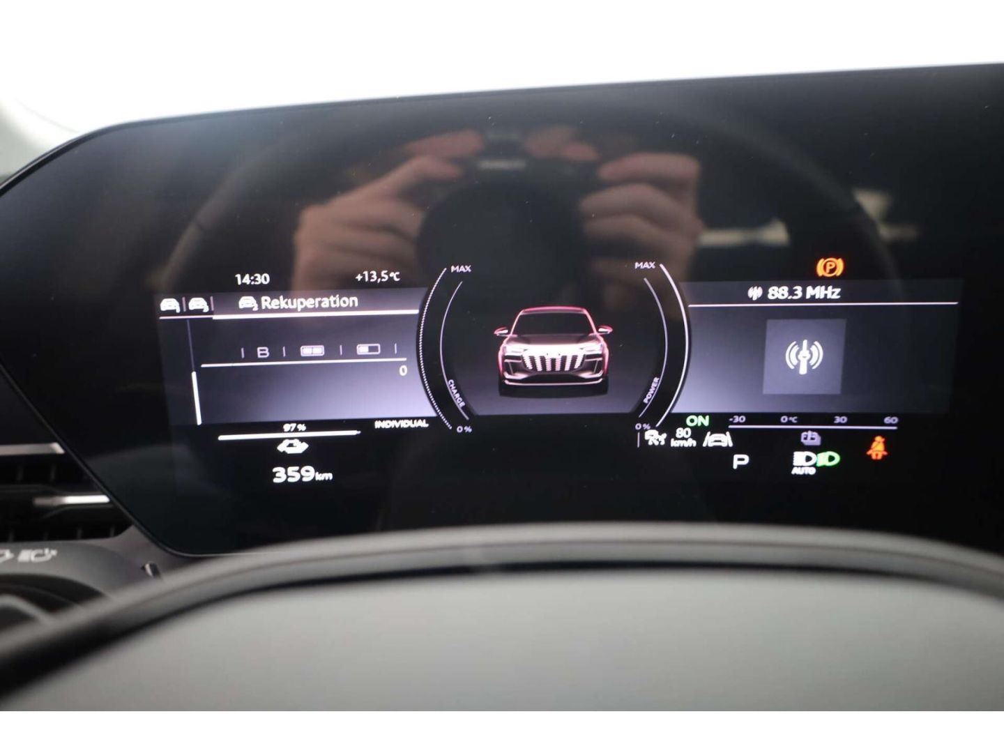 Audi Q6 e-tron - Bild 13