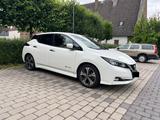 Nissan Leaf N-Connecta 40kwh - Nissan Leaf: 40 Kwh