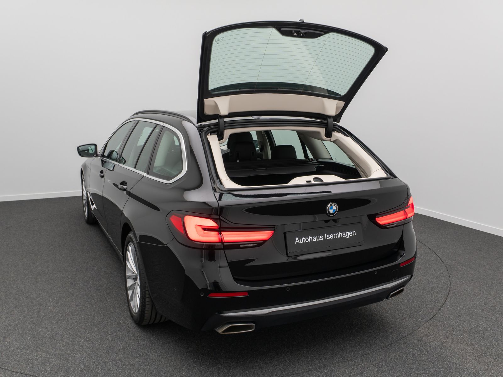 Fahrzeugabbildung BMW 520d Luxury Line Alarm DAB Kamera Memory Leder