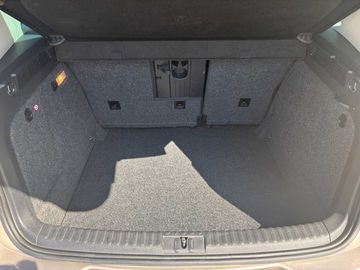 Volkswagen Tiguan - 11