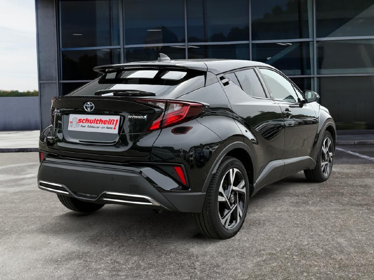 Fahrzeugabbildung Toyota C-HR Hybrid Team D