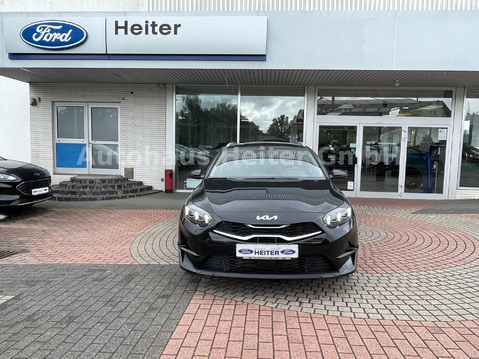 Kia Ceed SW 1.5 Spirit / 7.Gang+Kamera+JBL, миниатюра 2
