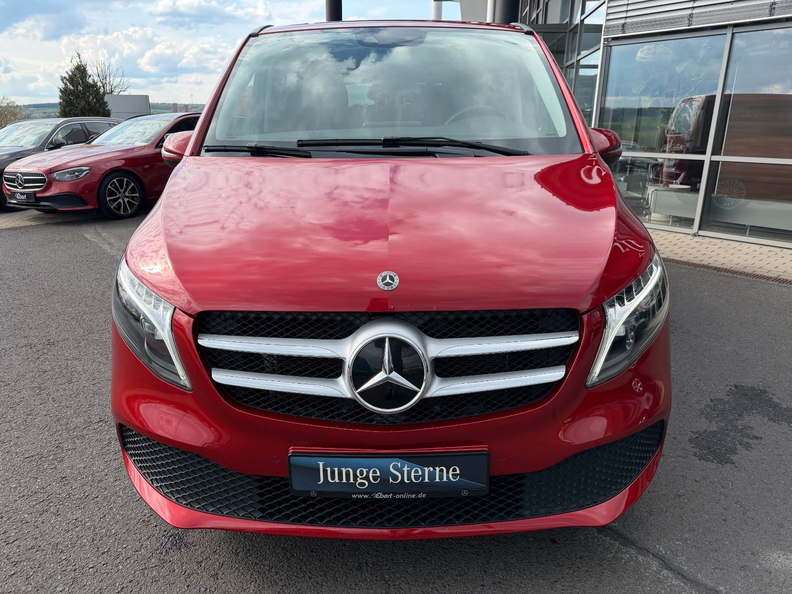 Fahrzeugabbildung Mercedes-Benz V 250 d EDITION Kompakt Kamera MBUX Kühlschrank