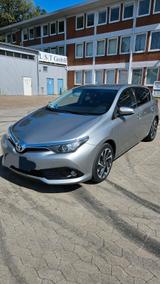 Toyota Auris  sparsam & zuverlässig - Toyota Auris in Bremen