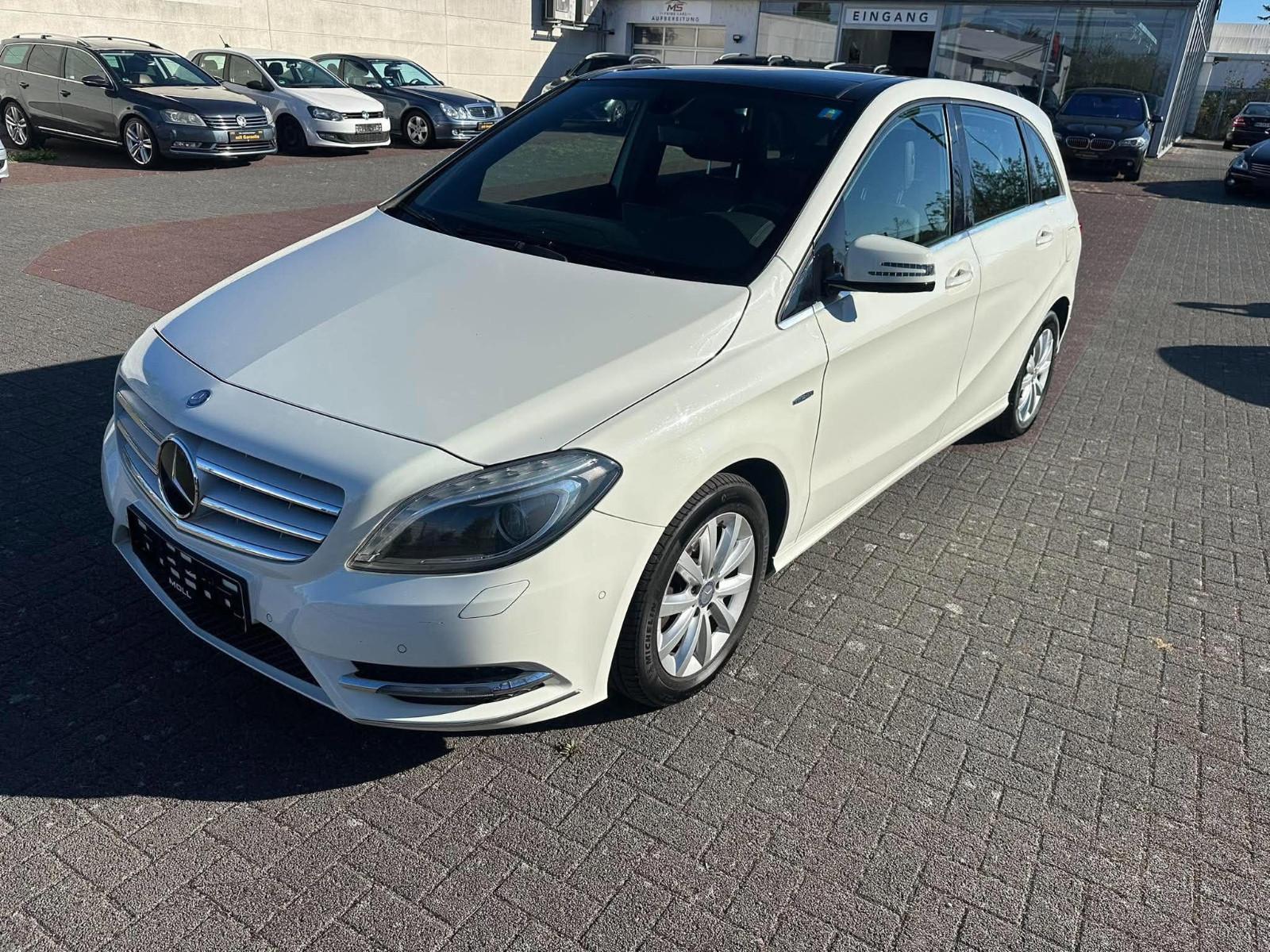 Mercedes-Benz B 200