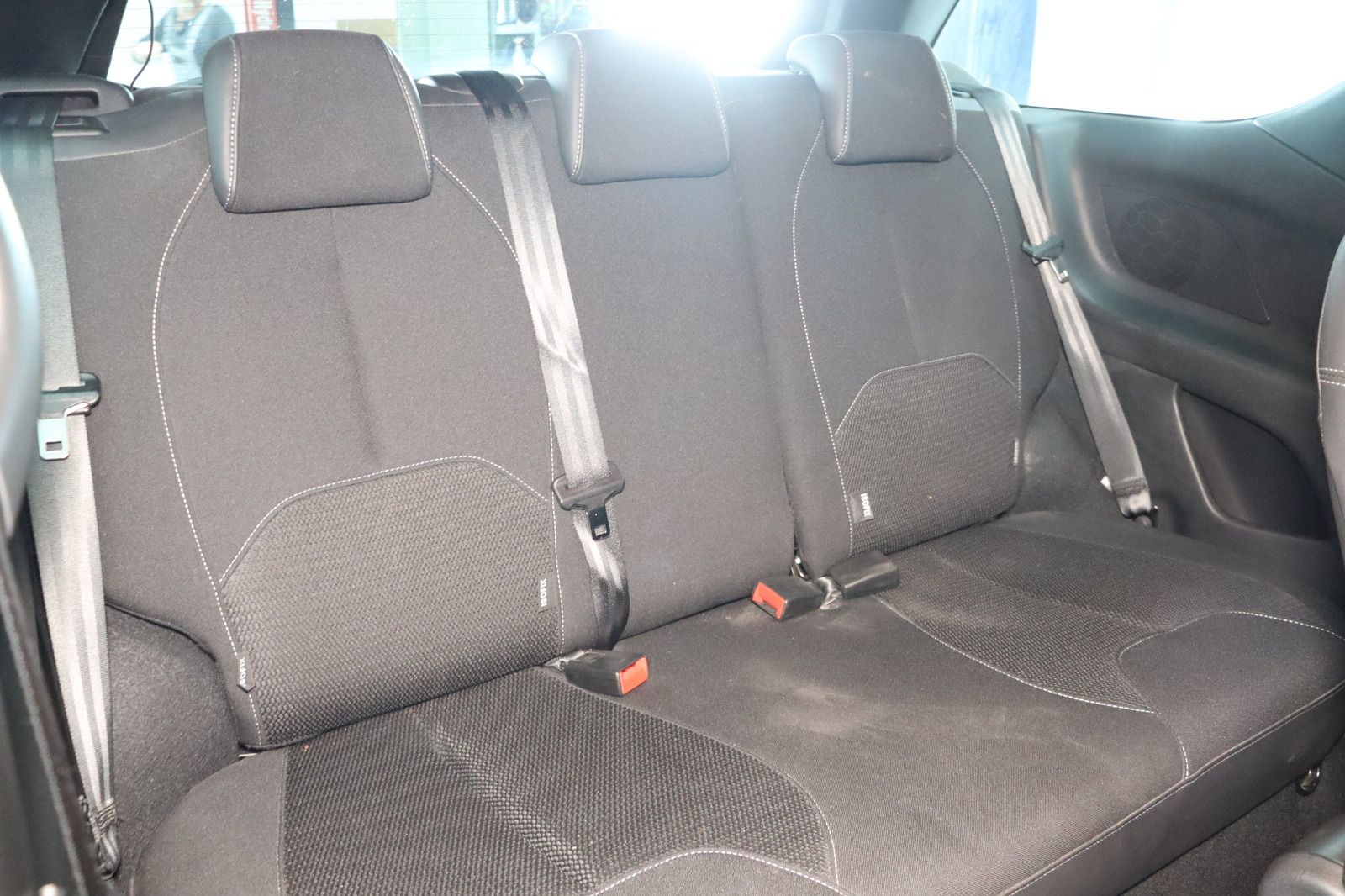 Fahrzeugabbildung Citroën DS3 * Klimaautom. * wenig Kilometer * 1. Hand