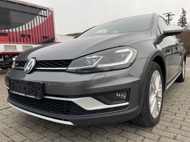 Volkswagen Golf VII Alltrack 2.0 TDI 4-Motion XENON/DCC/AHK