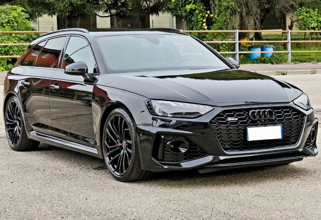 Audi RS4