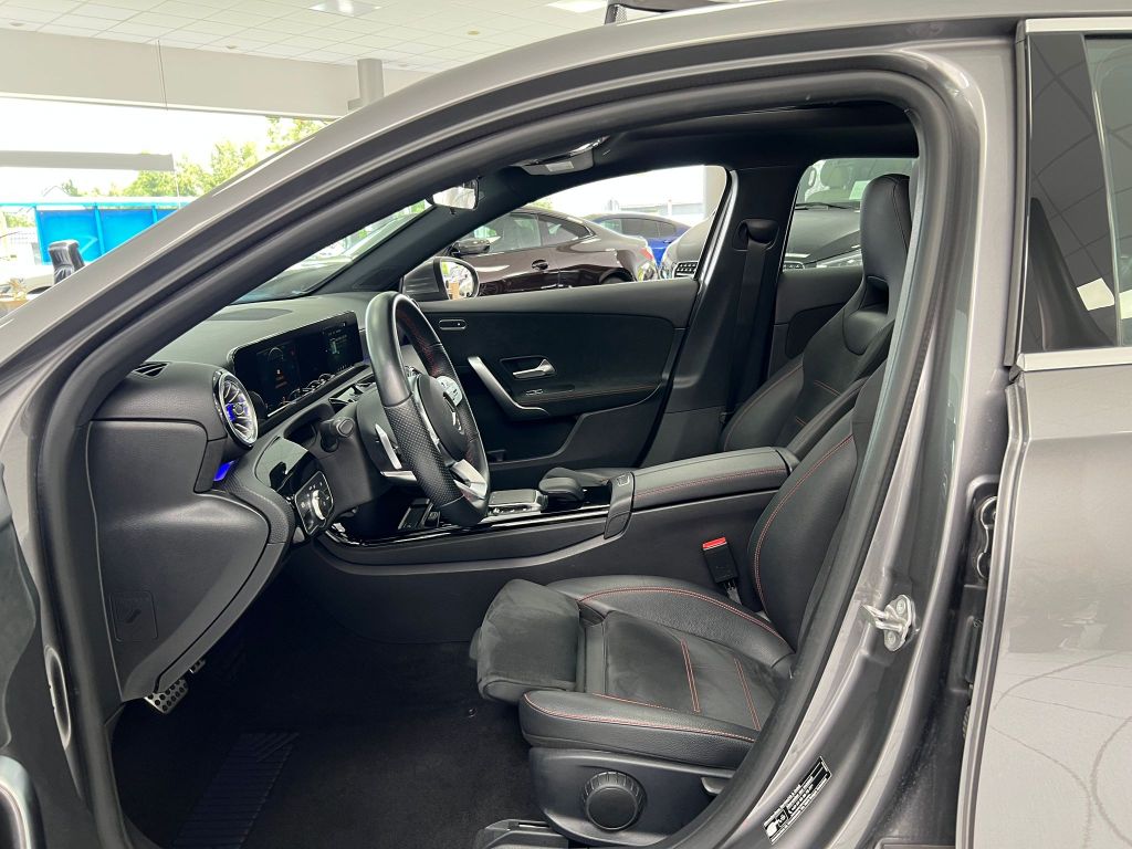 Mercedes-Benz A 200 7G-DCT*AMG*LED*PANO*KAM*MBUX*