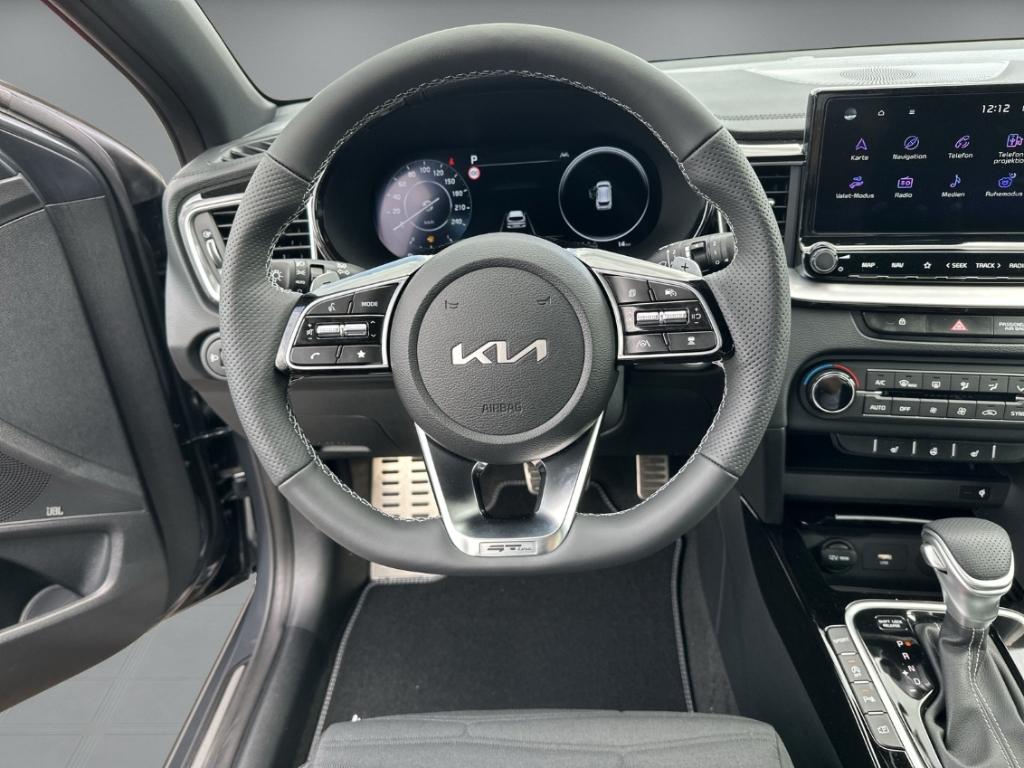 Kia Ceed_sw GT Line SW 1.5T 140 DCT7 GTL TEC