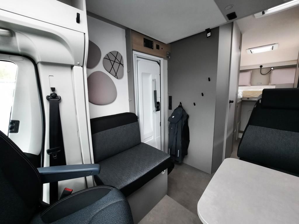Fahrzeugabbildung LMC Tracer 690 EL Verfüg./Sparen Sie 5.596,- €