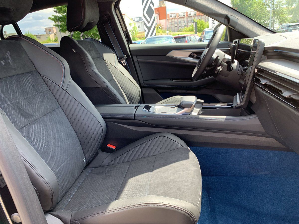 Renault Rafale - Bild 25