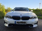 BMW 320d Touring Sport Line Automatik Sport Line - BMW 320 von privat