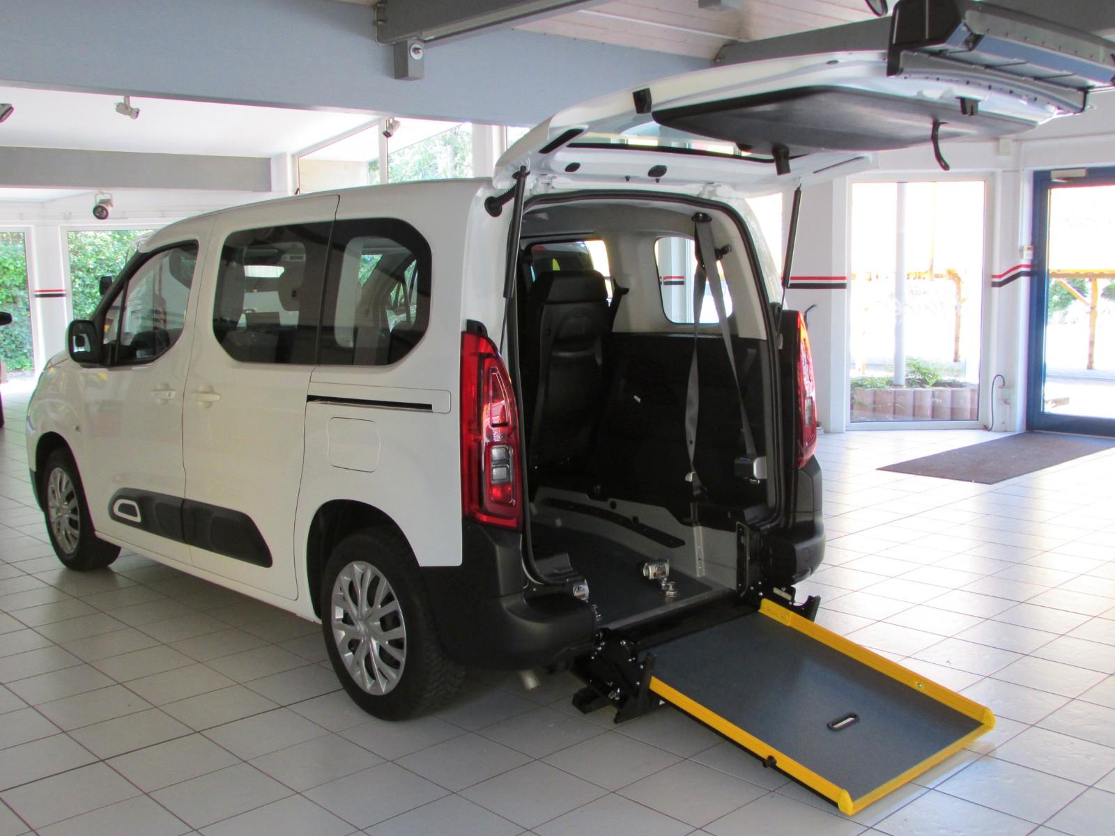 Citroën Berlingo Live M Rollstuhlrampe-Behindertenger.