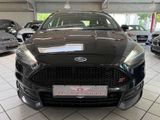 Ford Focus Turnier ST RECARO NAVI SHZ PDC - Sportsitze Gebrauchtwagen Recaro