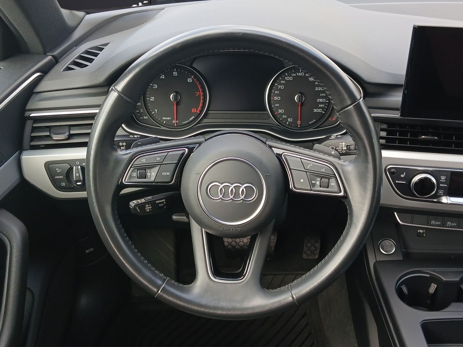 Fahrzeugabbildung Audi A4 Avant 35 TFSI advanced S-tronic LED Navi Lede