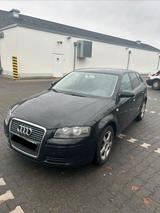 Audi A3 1.6 FSI Ambiente Sportback, Benziner, 4 Türer - Audi A3: Türer 3