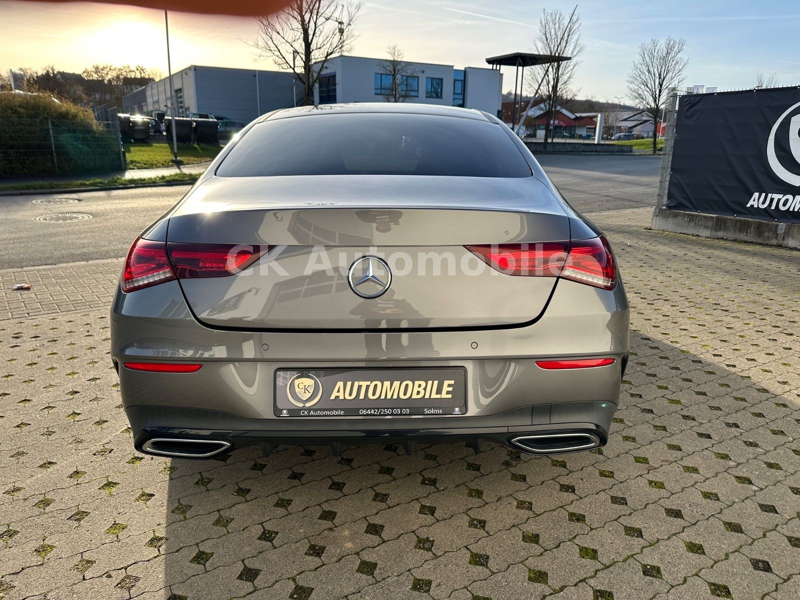 Fahrzeugabbildung Mercedes-Benz CLA 200 AMG-Line/Night-Paket/Navi/LED/AHK