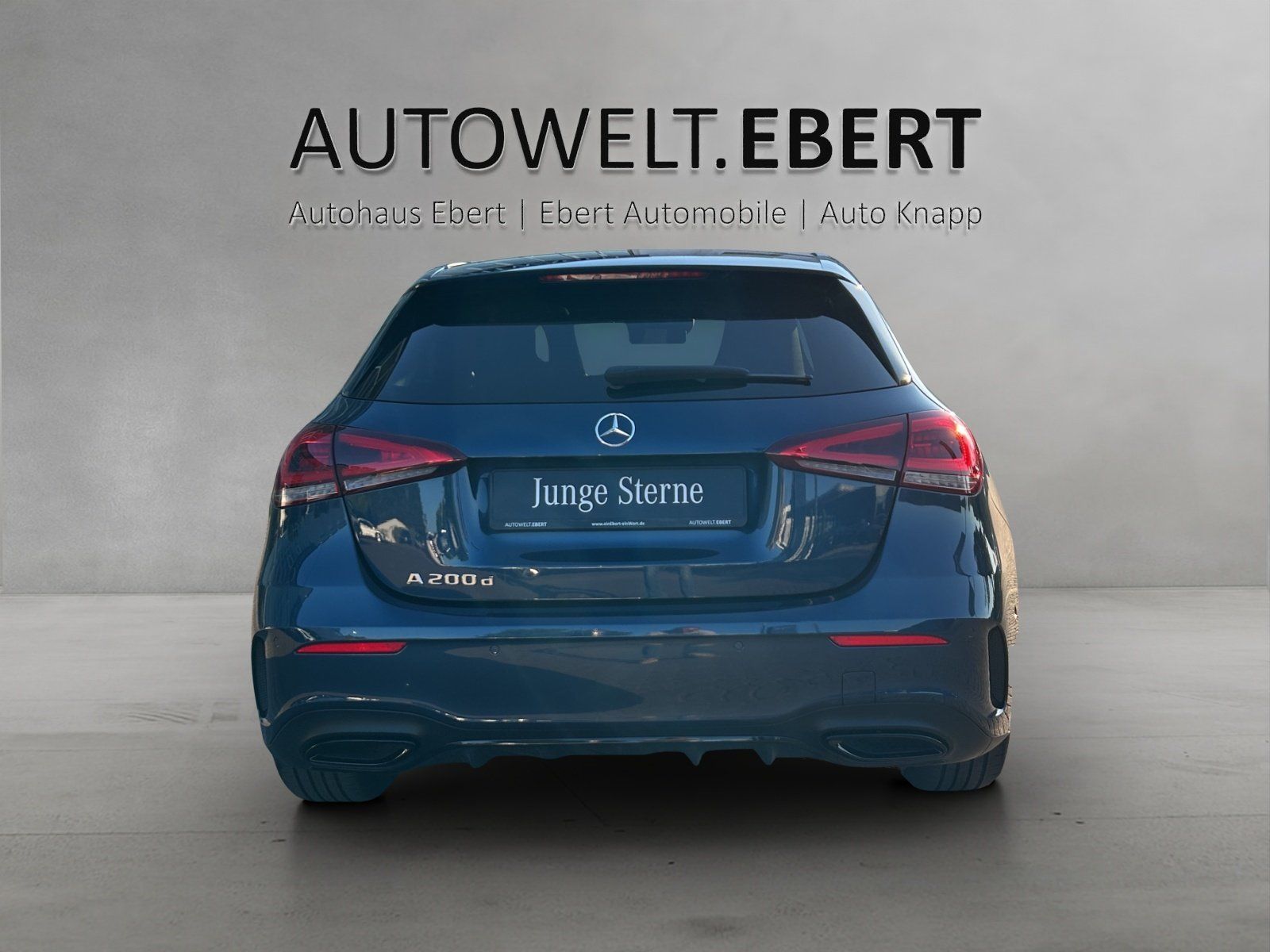 Fahrzeugabbildung Mercedes-Benz A 200 d AMG Pano DISTRO Memo MLED Night 360°Hifi