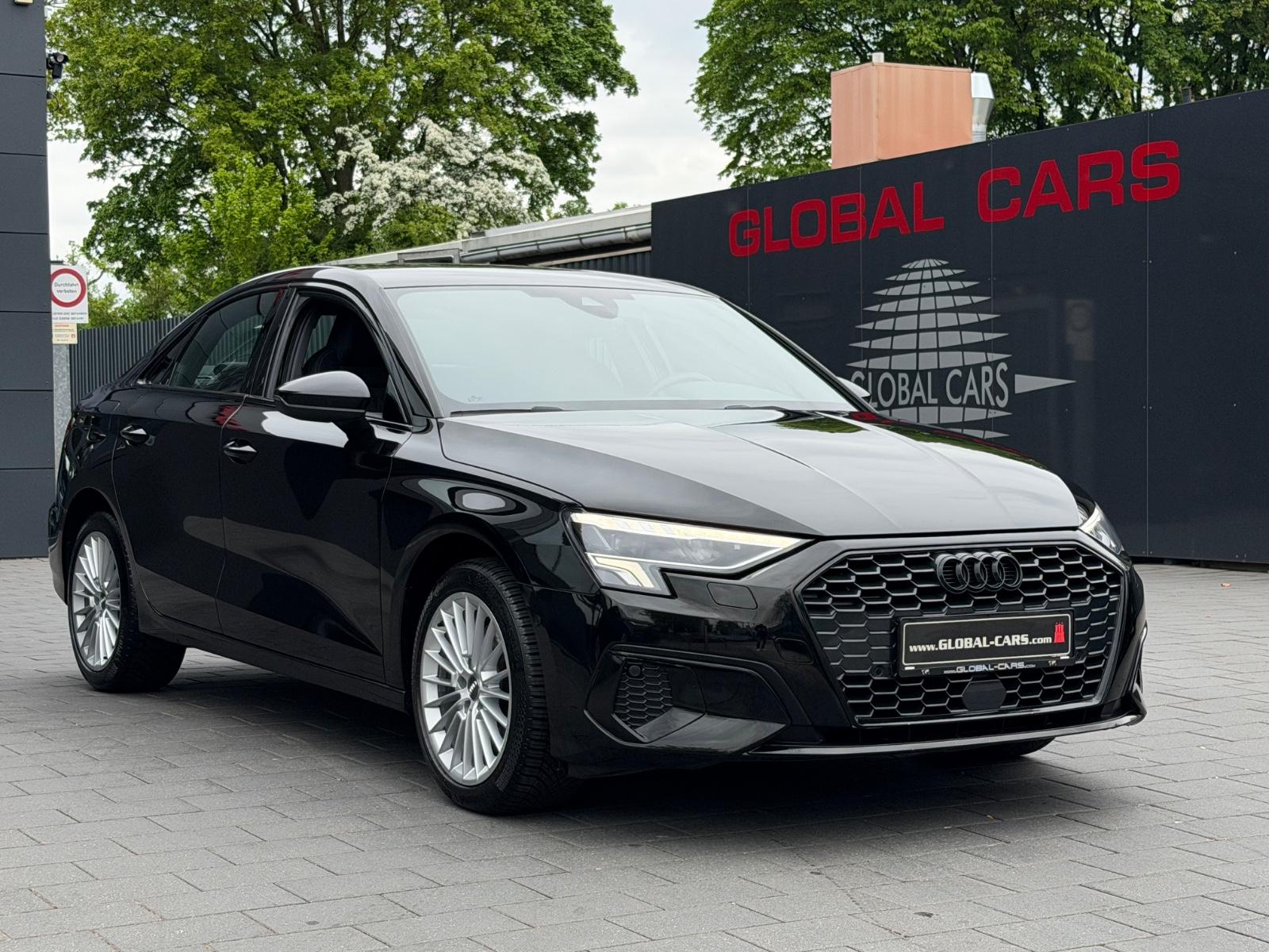 Audi A3 35 TFSi LIMO*S-TRONIC*S-LINE*S-SITZE*LED*