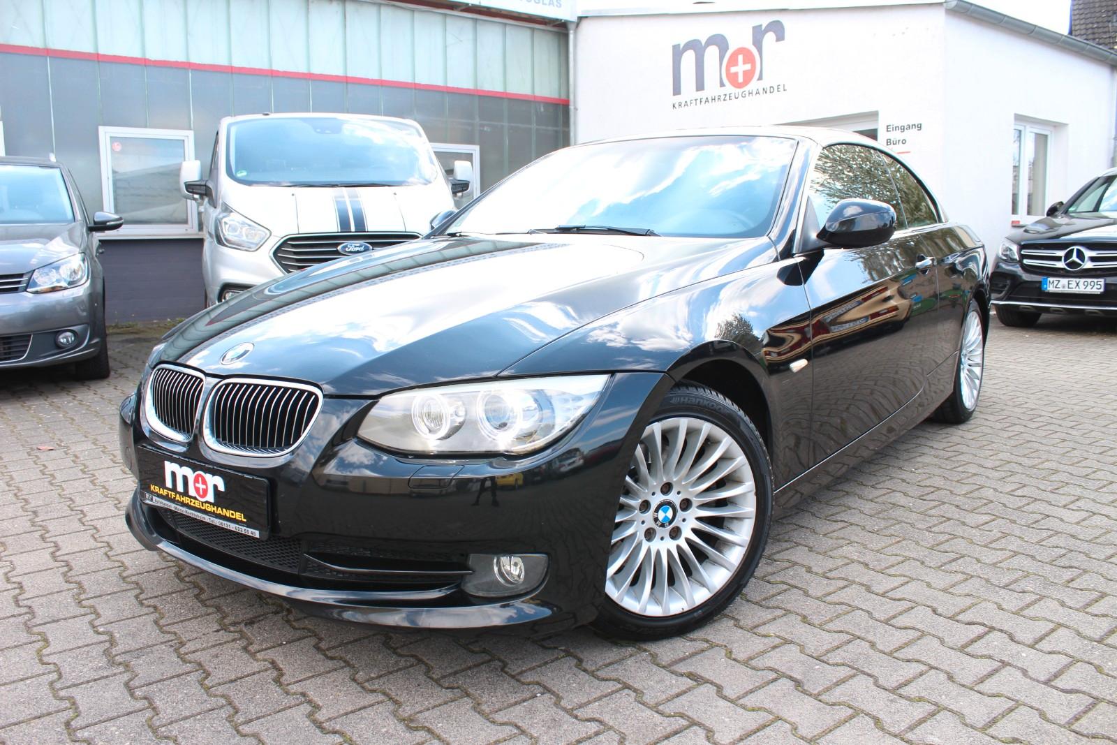 BMW 325i Cabrio~NAVI~LEDER~SHZ~PDC