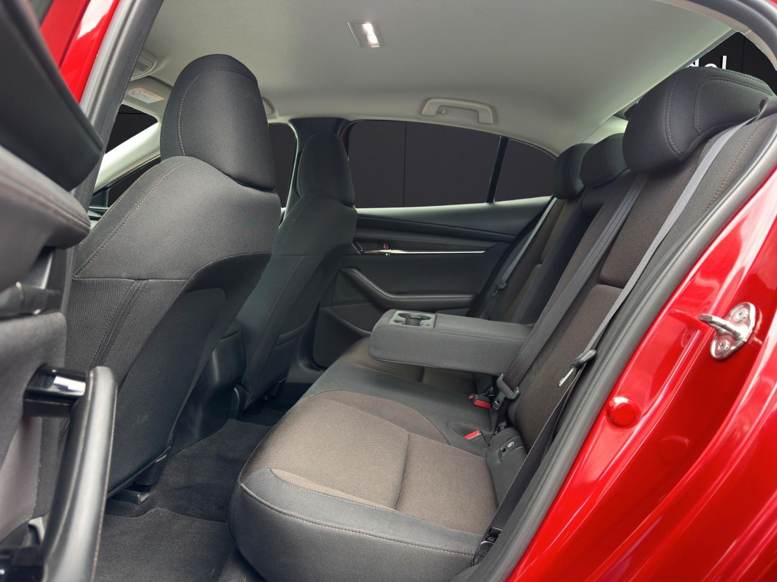 Mazda 3 Lim. 4-trg. Selection BOSE KMRA NAVI LED