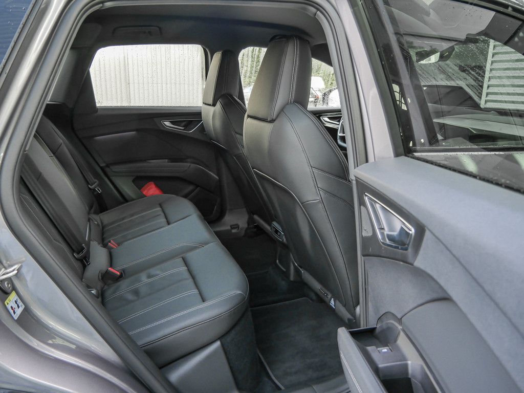 Audi Q4 35 e-tron SHZ KAMERA MATRIX-LED HUD NAVI ACC foto 4